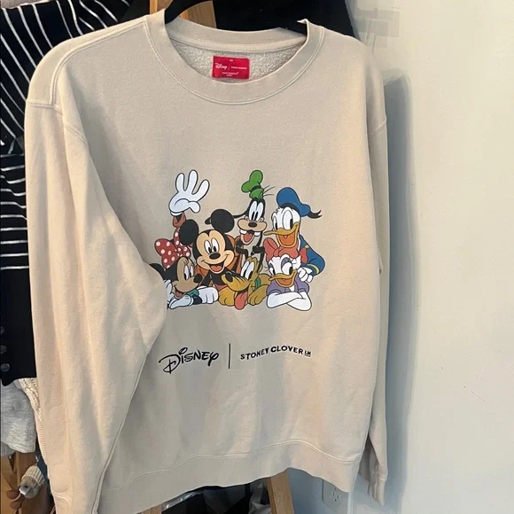 SCL X Disney Set - Crewneck Sweatshirt and Joggers - Picture 3 of 4